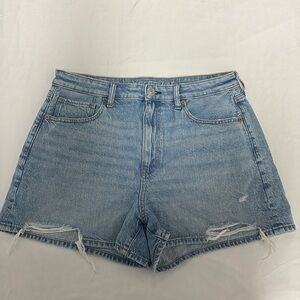 American Eagle Mom Short